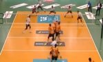 Lustiges Video : 3 auf einen Streich beim Volleyball