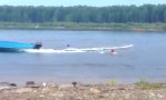 Funny Video - Der mit dem Boot schwimmt