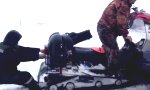 Lustiges Video - Wodka vs Schneemobil