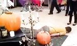 Lustiges Video : Fight Fire with Fire