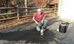 Funny Video - Cola mit flüssigem Stickstoff mischen