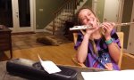Lustiges Video : Hund hat keinen Bock auf Flötenstunde