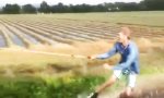 Funny Video - Wakeboarding auf dem Lande