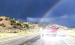 In einen Doppel-Regenbogen fahren