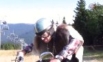 Funny Video : Holzfäller-Moped