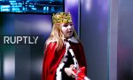 Movie : Mini-Queen bringt das Studio in Verlegenheit
