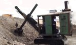 Dampf-Bagger bei der Arbeit!