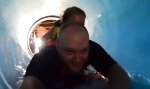 Movie : Mit Papa in der Wasserrutsche