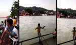 Lustiges Video : Die Strömung als Lehrmeister